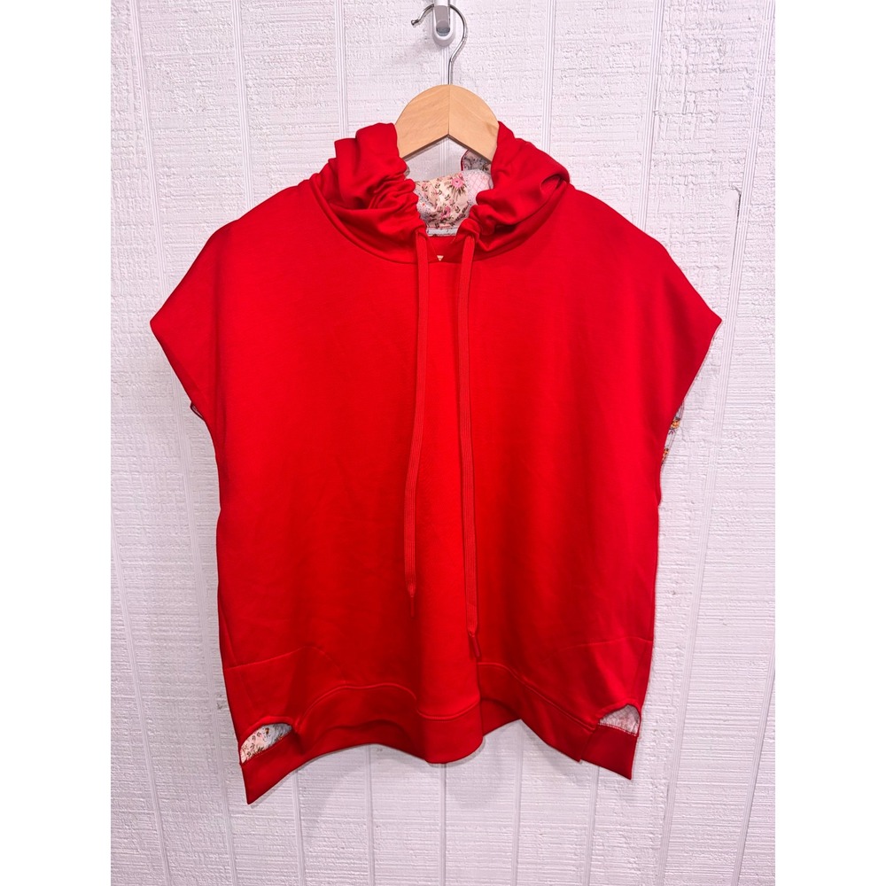 Umgee Sleeveless Hoodie Women Red Floral Trim Hooded Pullover New S/M
